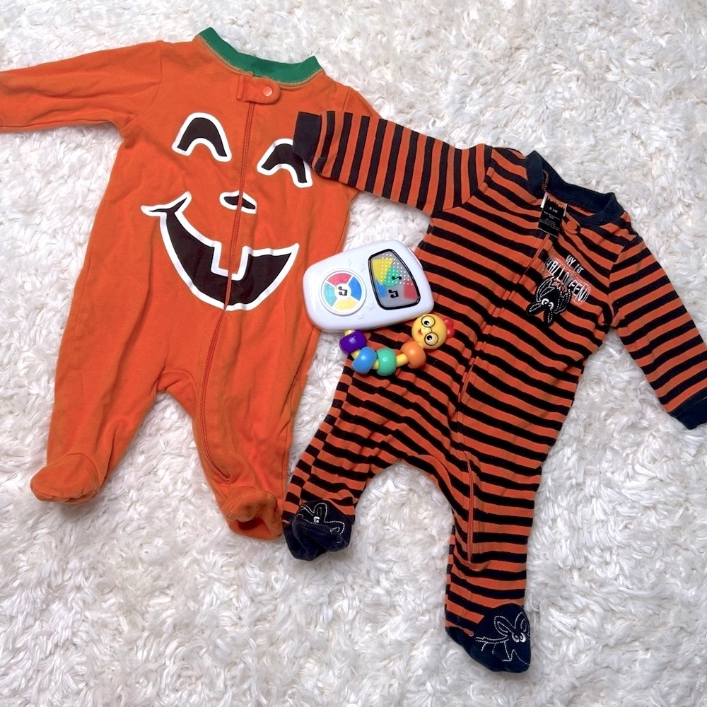 Bundle of 2 Halloween Zipper Sleepers SZ 0-3 Month